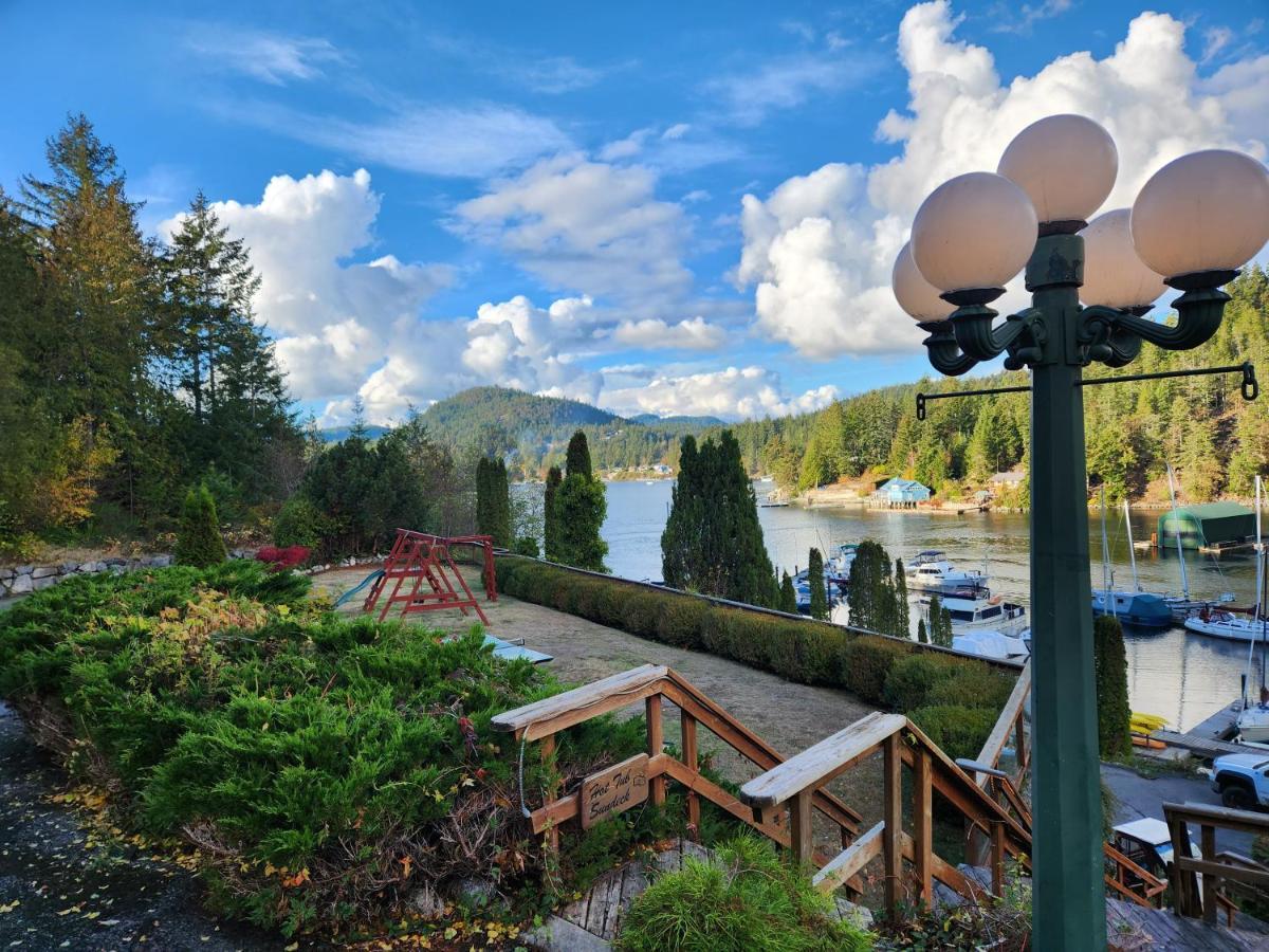 Sunshine Coast Resort Madeira Park Экстерьер фото